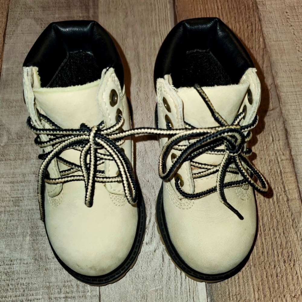 B2G1F Timberlands Boots, Baby Boy Size 5